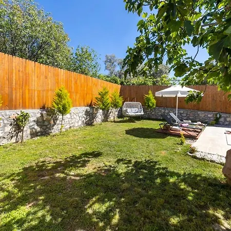 Very Cute Detached In Uezuemlue Village Of Kas فيلة Caykoy