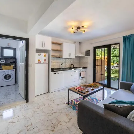 Very Cute Detached In Uezuemlue Village Of Kas * Caykoy