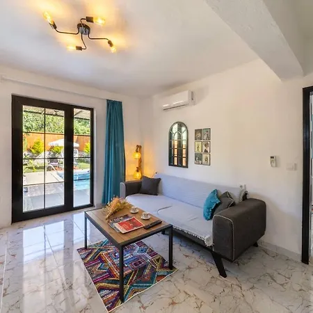Very Cute Detached In Uezuemlue Village Of Kas