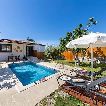 Very Cute Detached In Uezuemlue Village Of Kas فيلة Caykoy
