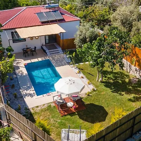 Very Cute Detached In Uezuemlue Village Of Kas
